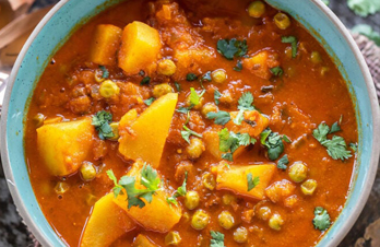 Aloo-mutter curry